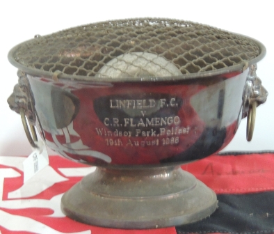 Trofeu Centenario do Linfield F.C. 