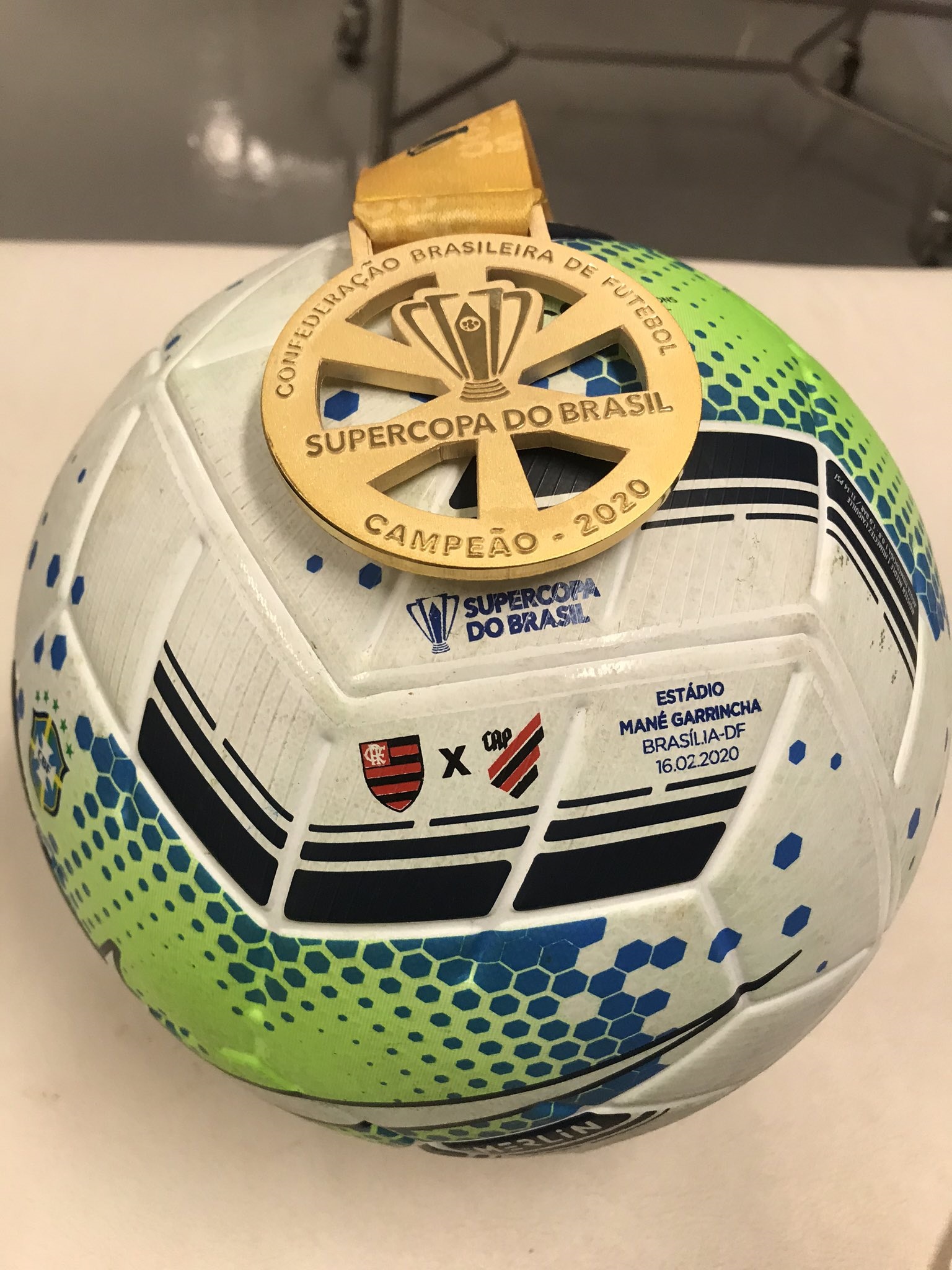 Medalha e Bola da Supercopa do Brasil 2020